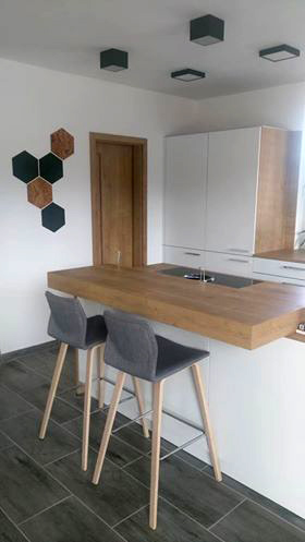 Korková tabulka HEXAGON - HNĚDÁ