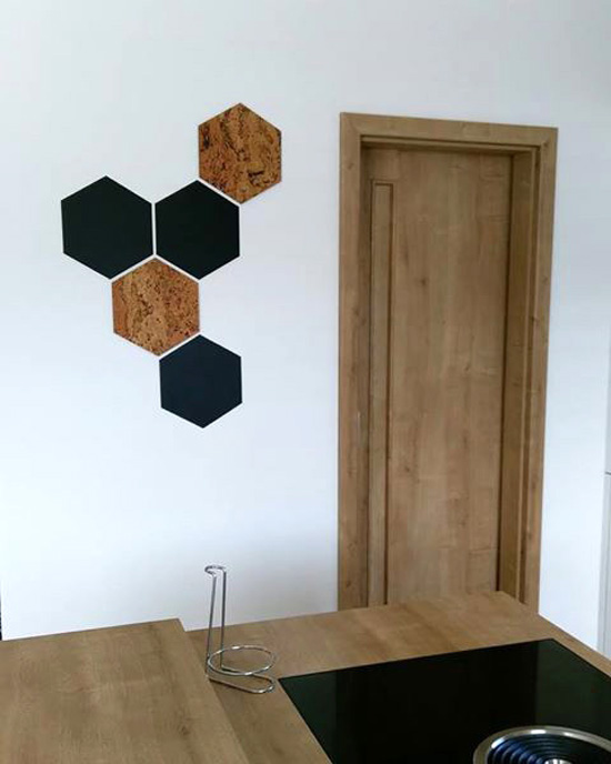 Korková tabulka HEXAGON - HNĚDÁ